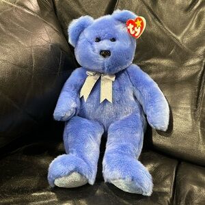 Ty Beanie Buddy 1999 “Chubby II” 14 Inch Plush Toy Bear.